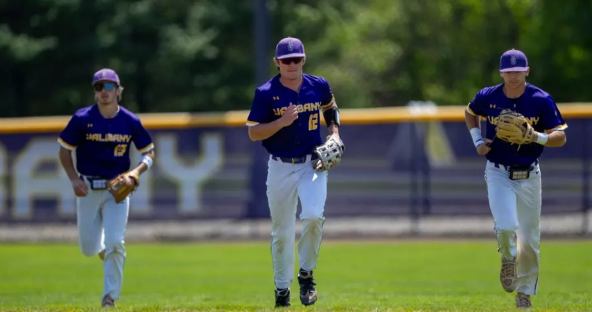 Baseball Drops Tight Battle Against Maine Baseball Drops Tight Battle Against Maine